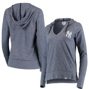 EUC Fanatics Women's New York Yankees Heathered Navy Waffle Knit Pullover Hoodie